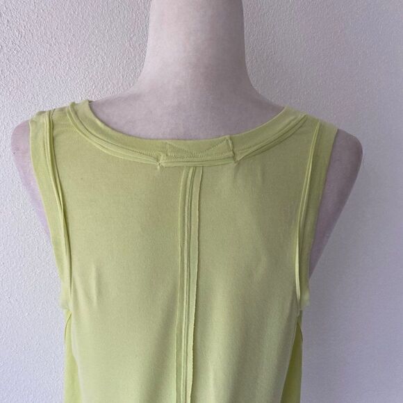 We The Free Green V Neck Sleeveless Tank Top SZ XS - Picture 4 of 10